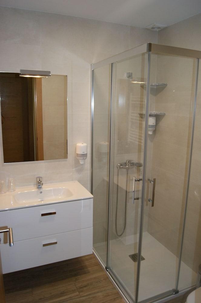 Apartamentos Camin De Pelayo Las Rozas Buitenkant foto