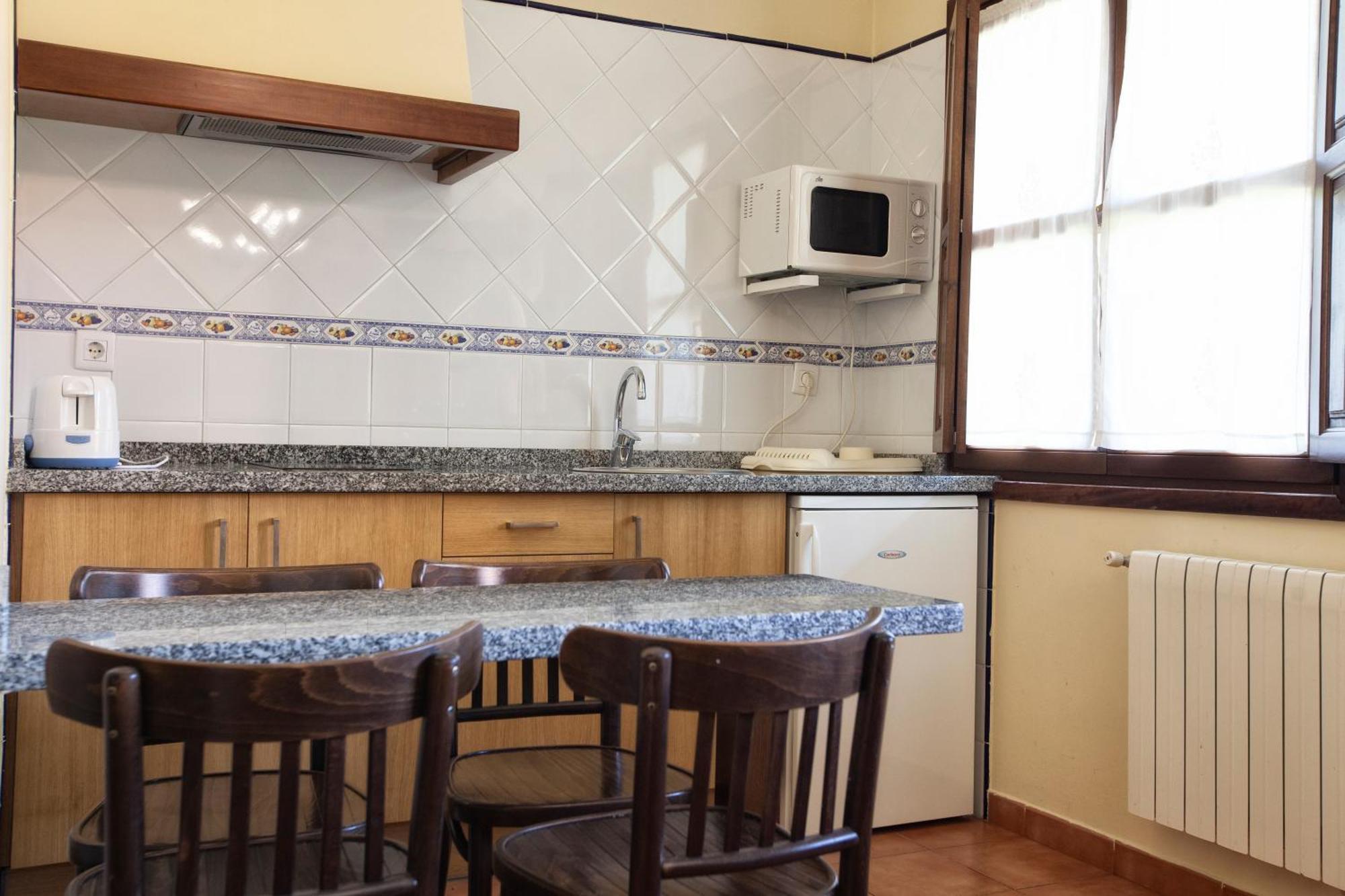 Apartamentos Camin De Pelayo Las Rozas Kamer foto