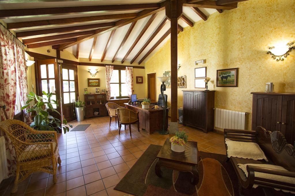 Apartamentos Camin De Pelayo Las Rozas Buitenkant foto